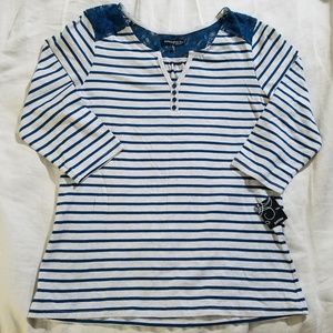 Women's PETITE top